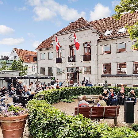 Det Gamle Radhus Hotel Grasten Exterior photo