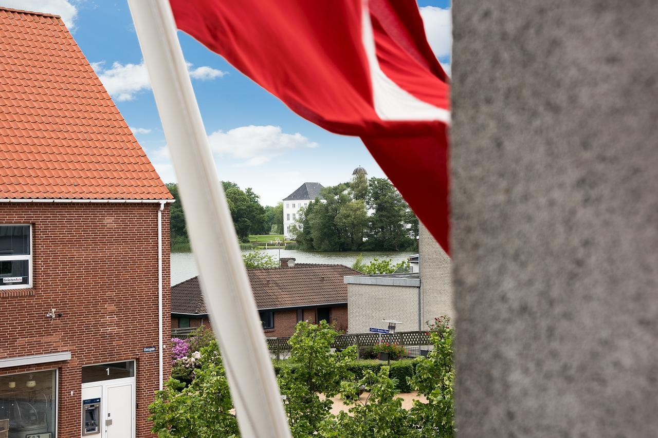 Det Gamle Radhus Hotel Grasten Exterior photo